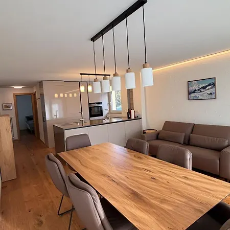 Exclusive Wef 2026 Minute Walk From Congress Apartment *